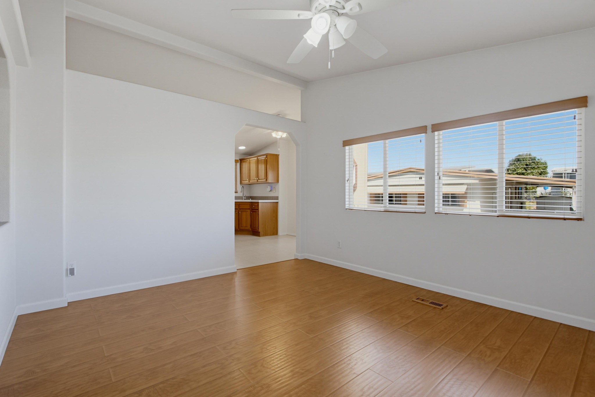 Virtual tour photo 17 of 54 for 1219 E Barham Dr Spc 127