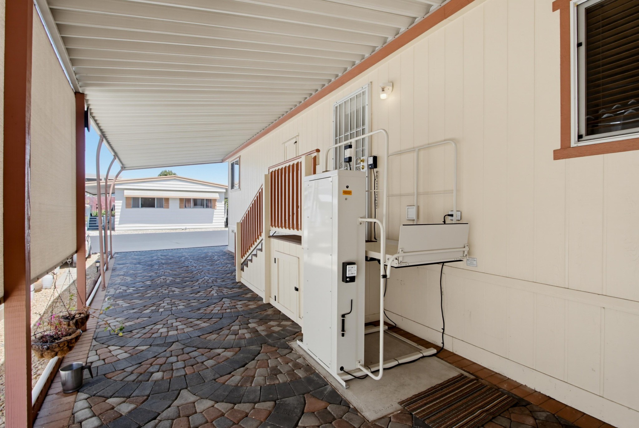 Virtual tour photo 48 of 54 for 1219 E Barham Dr Spc 127