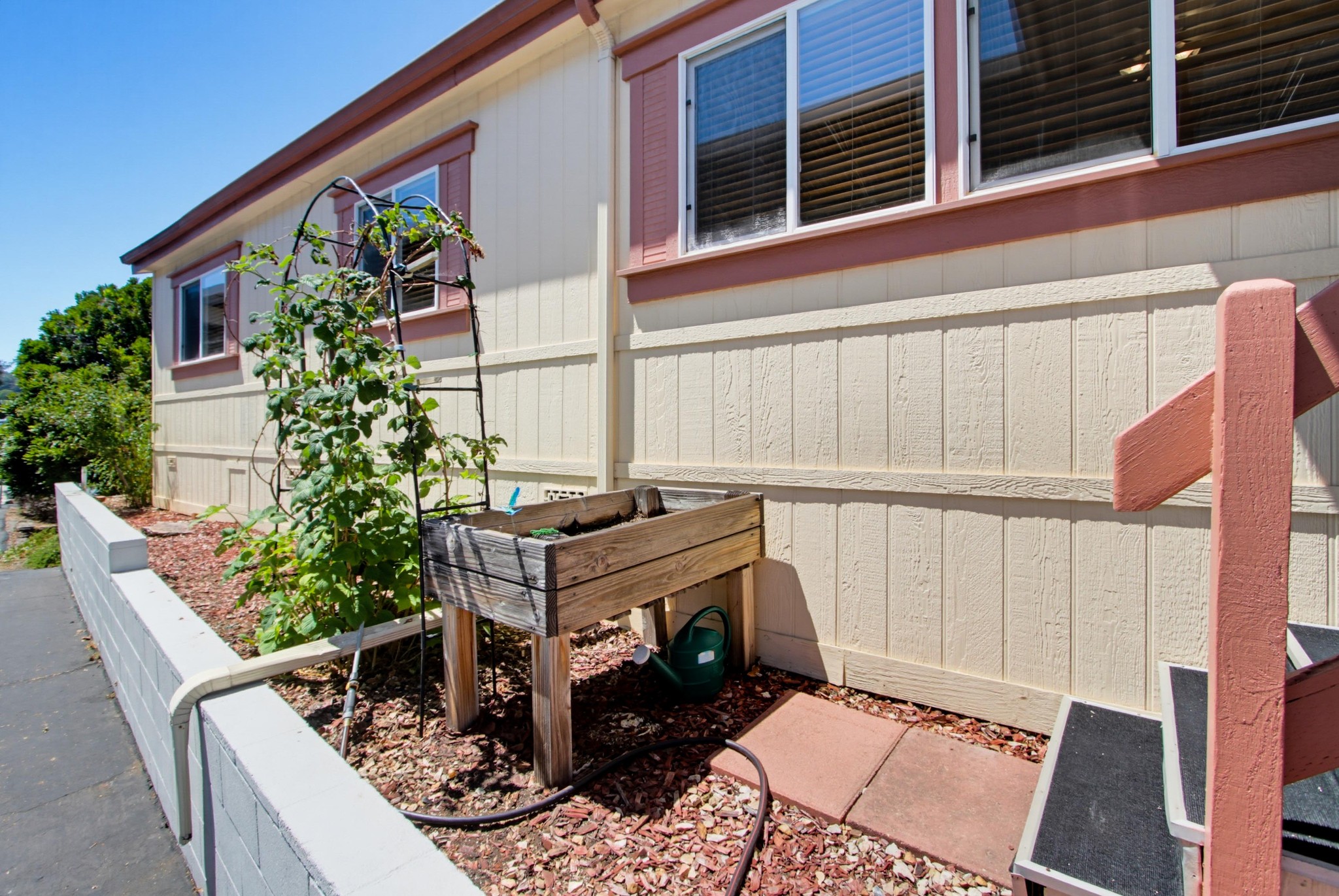 Virtual tour photo 50 of 54 for 1219 E Barham Dr Spc 127