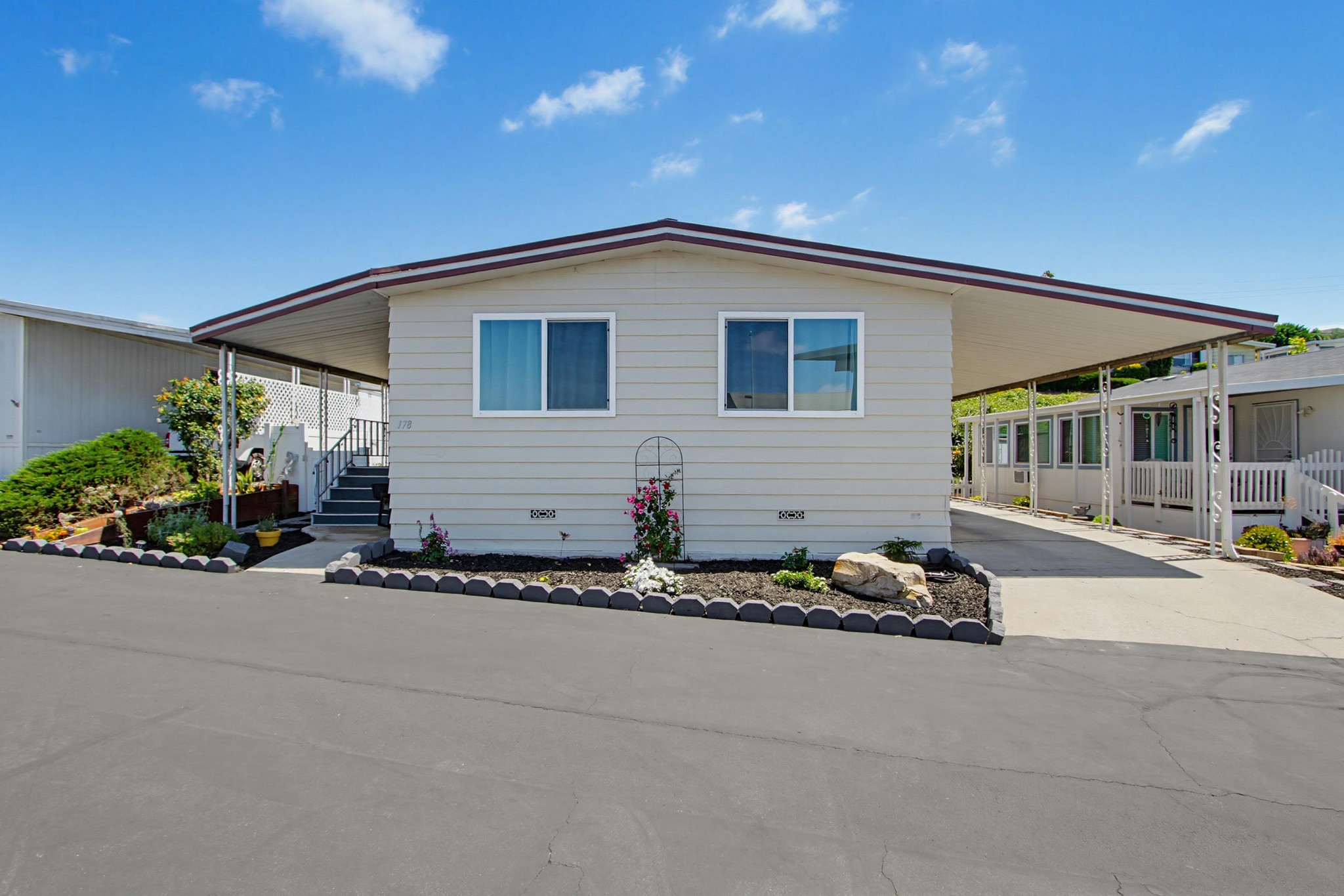 Virtual tour photo 3 of 55 for 1219 E Barham Dr Spc 178