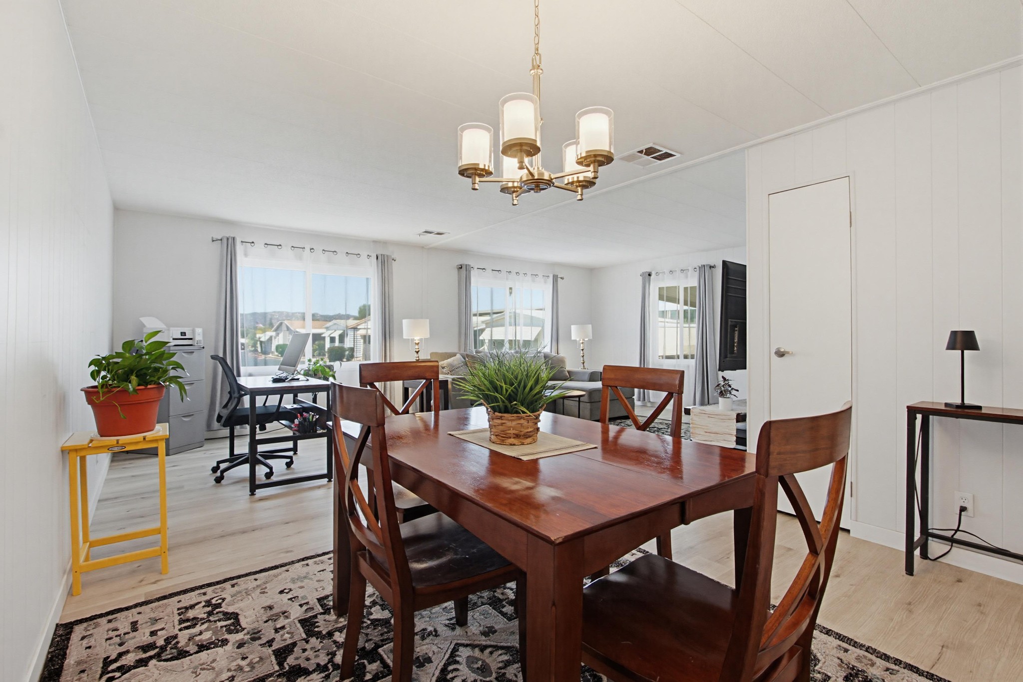 Virtual tour photo 16 of 55 for 1219 E Barham Dr Spc 178