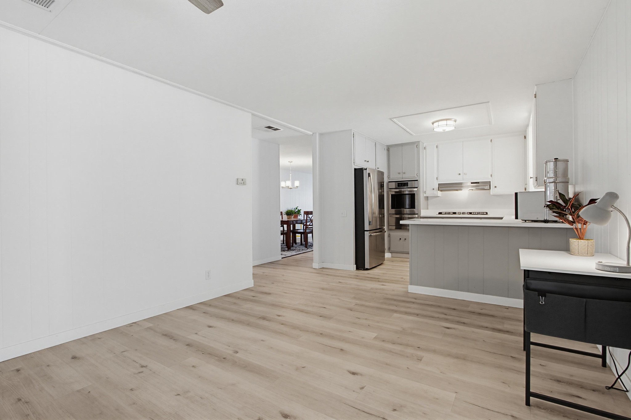 Virtual tour photo 26 of 55 for 1219 E Barham Dr Spc 178