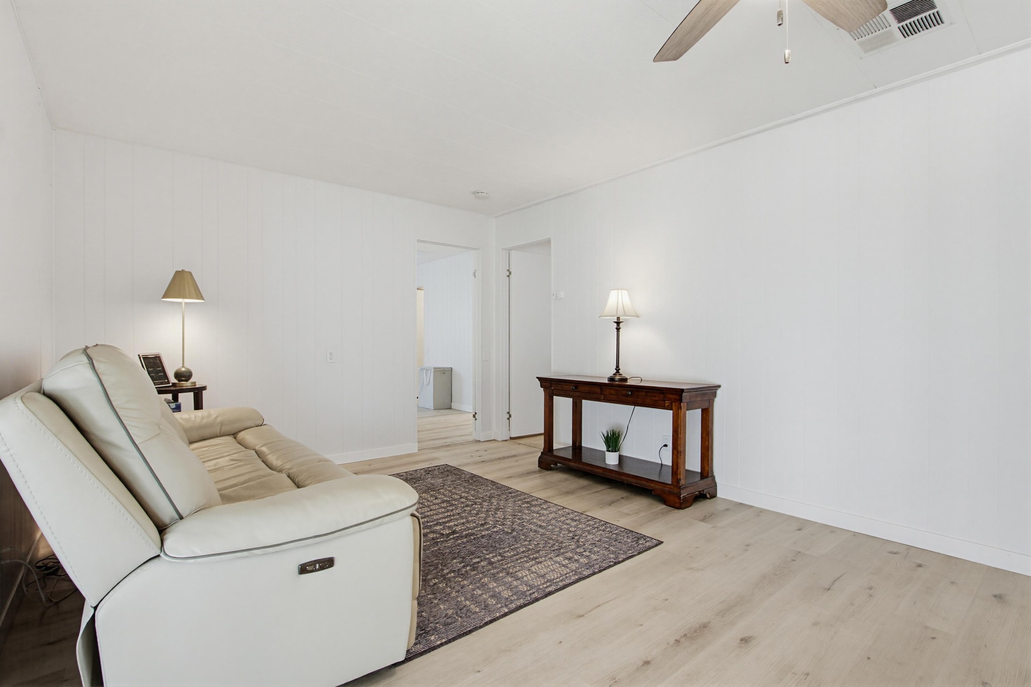 Virtual tour photo 27 of 55 for 1219 E Barham Dr Spc 178