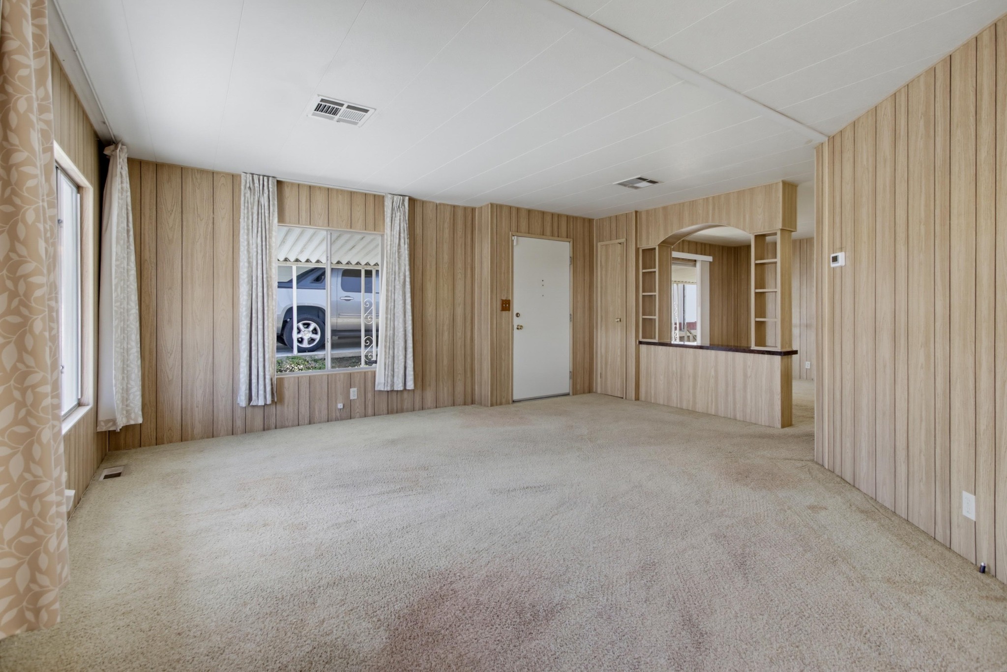 Virtual tour photo 8 of 41 for 1219 E Barham Dr Spc 24