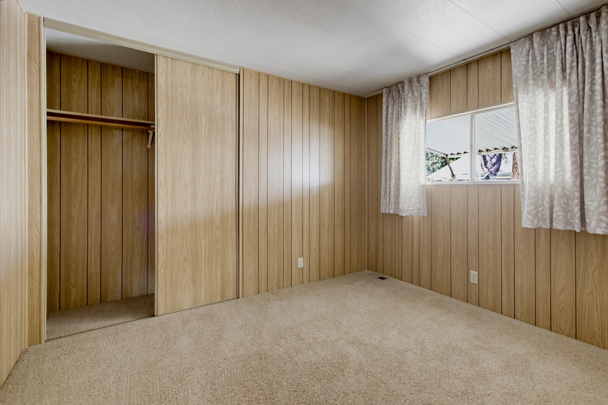 Virtual tour photo 21 of 41 for 1219 E Barham Dr Spc 24