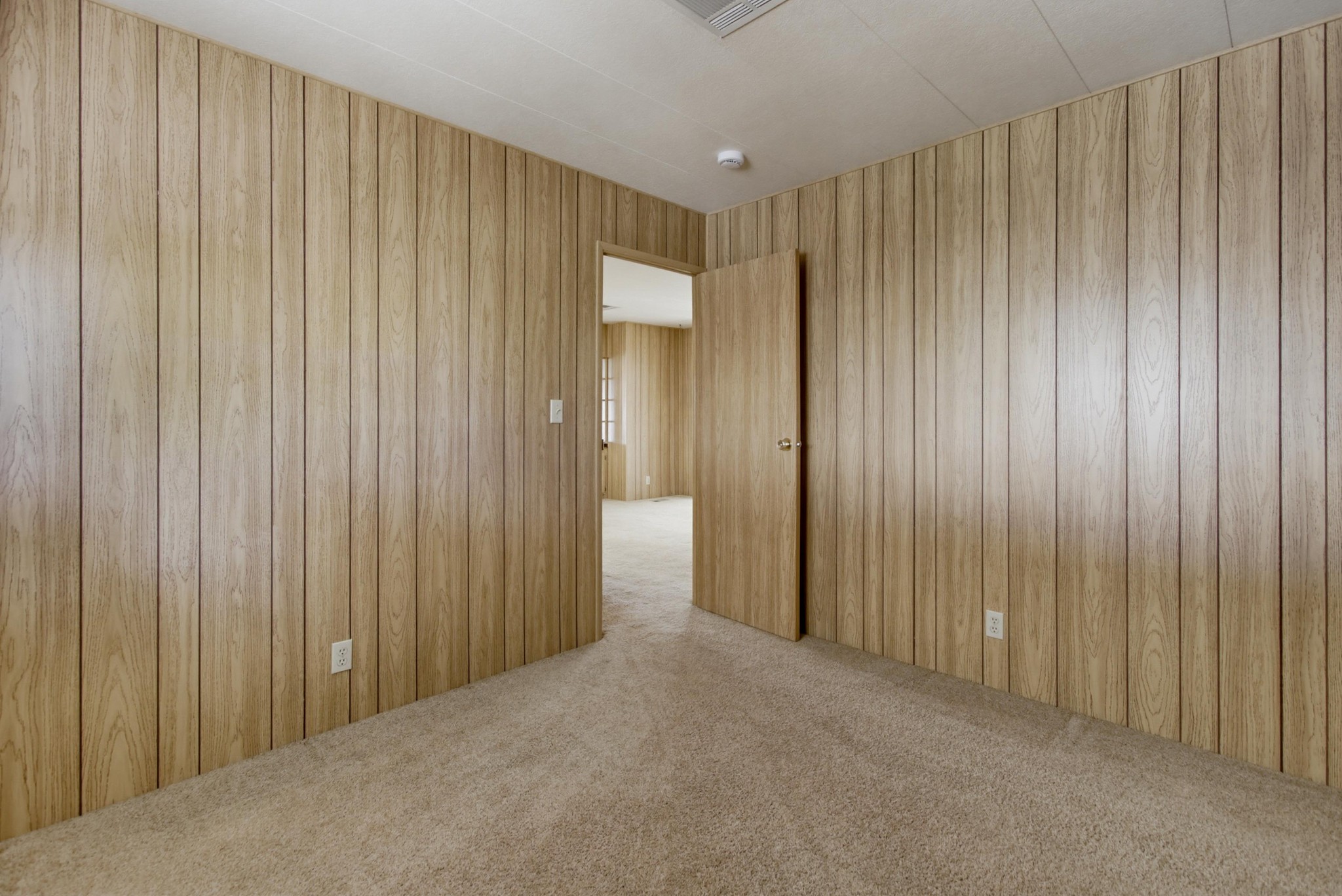 Virtual tour photo 23 of 41 for 1219 E Barham Dr Spc 24