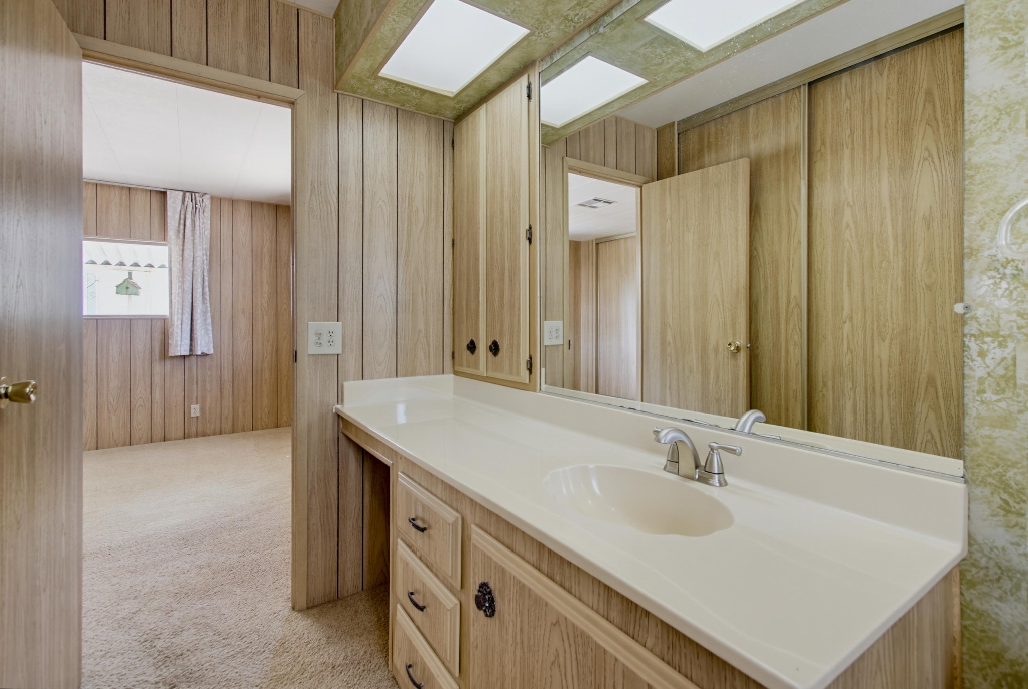 Virtual tour photo 31 of 41 for 1219 E Barham Dr Spc 24