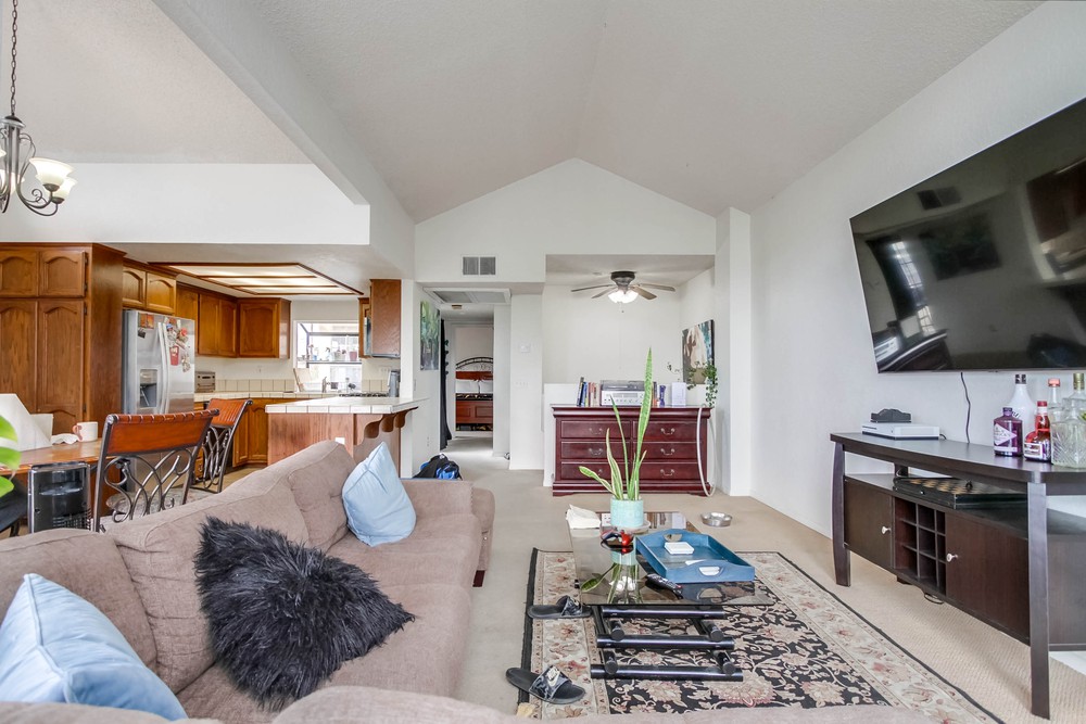Virtual tour photo 12 of 43 for 1219 Hornblend St