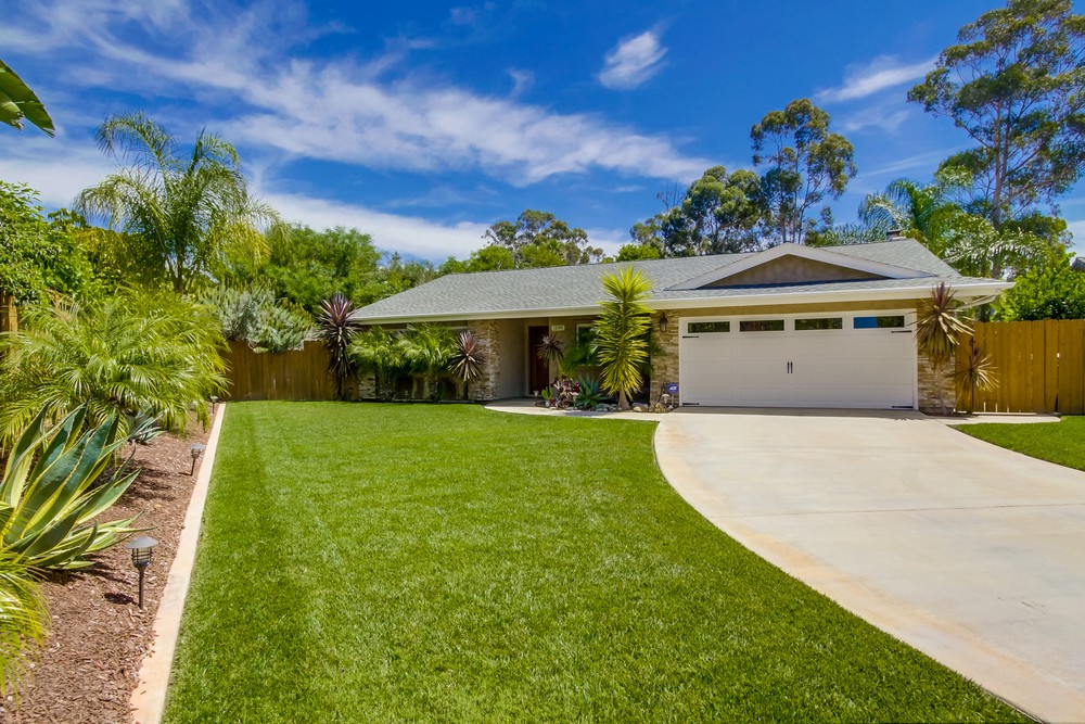 Virtual tour photo 4 of 47 for 12194 Loire Ct