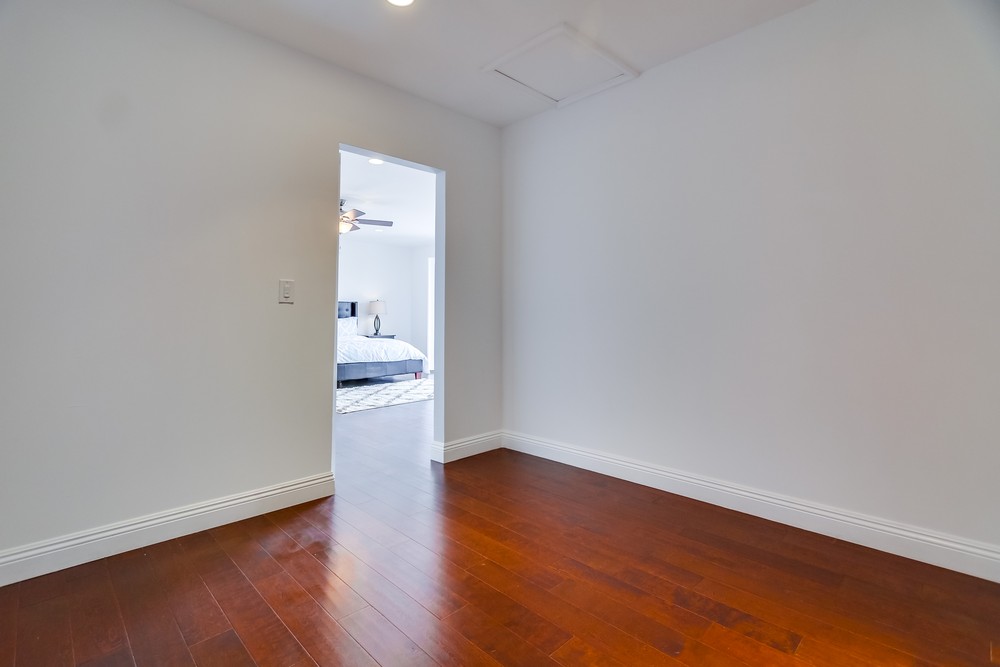 Virtual tour photo 100 of 153 for 1220 Concord St