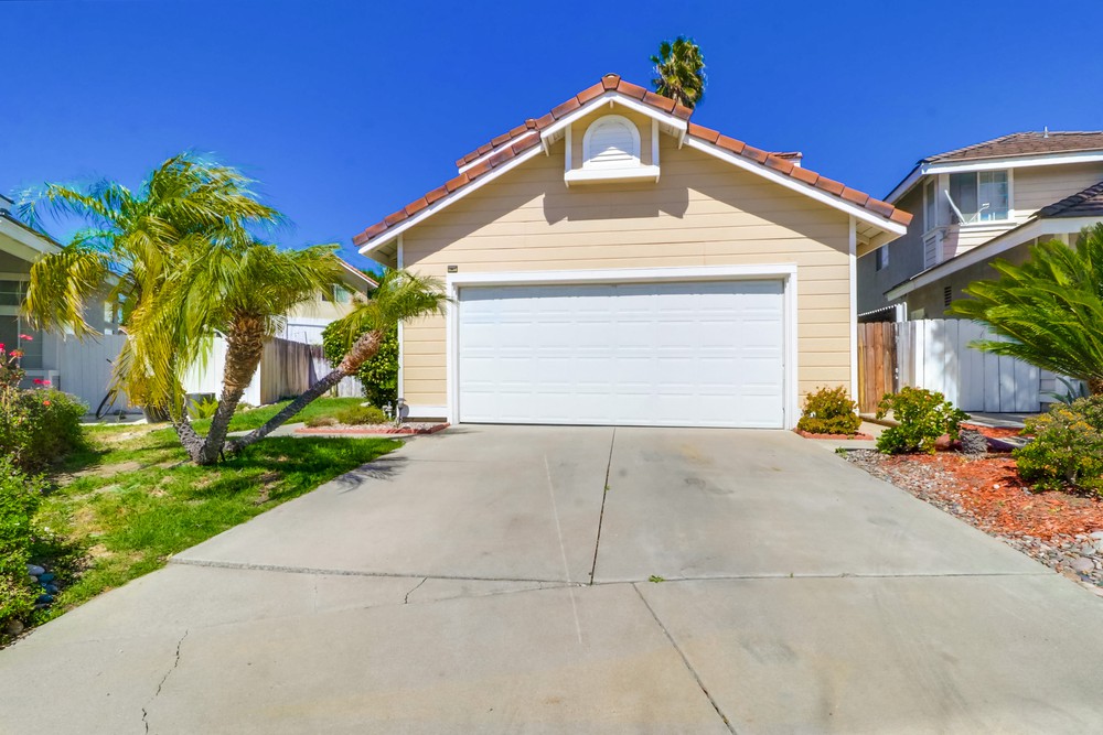 Virtual tour photo 3 of 45 for 12214 Creswick Ct