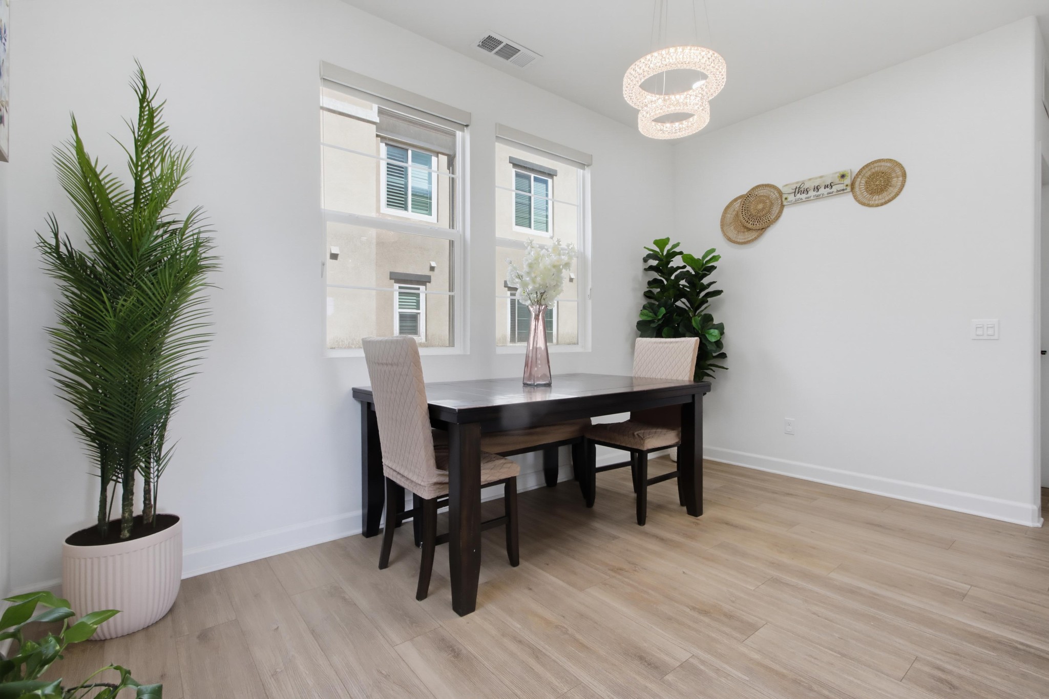 Virtual tour photo 5 of 42 for 1222 Sunrise View #105