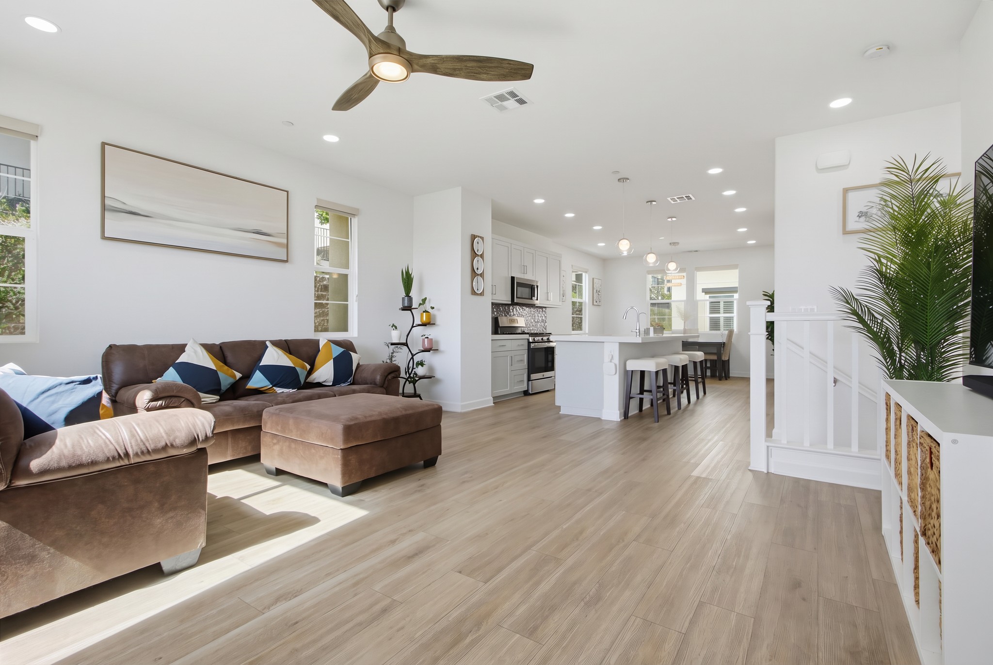 Virtual tour photo 12 of 42 for 1222 Sunrise View #105
