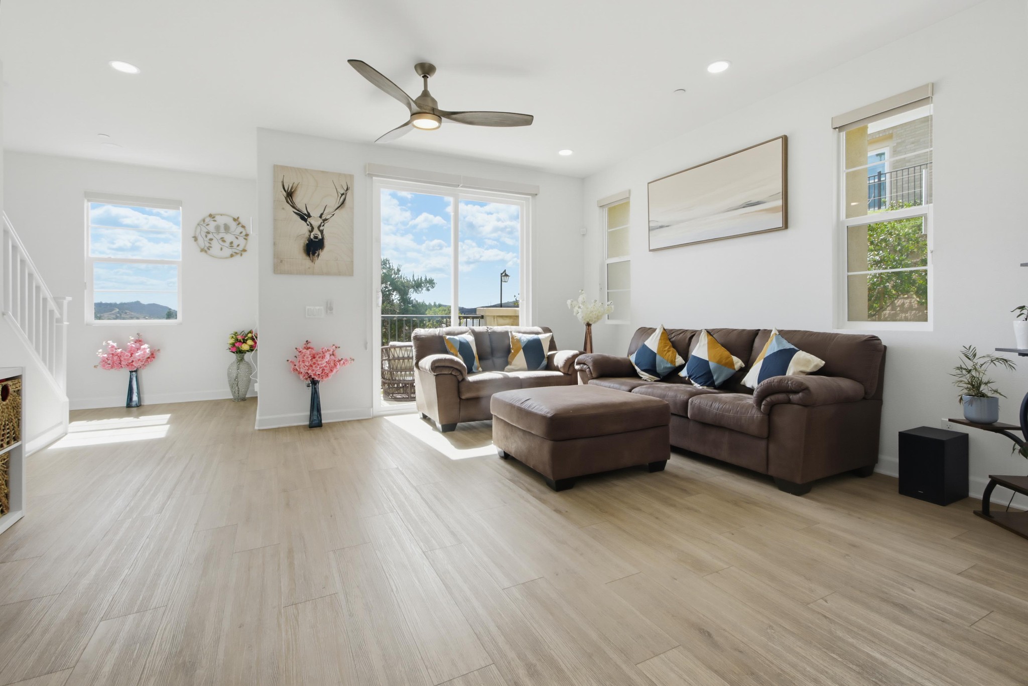 Virtual tour photo 15 of 42 for 1222 Sunrise View #105