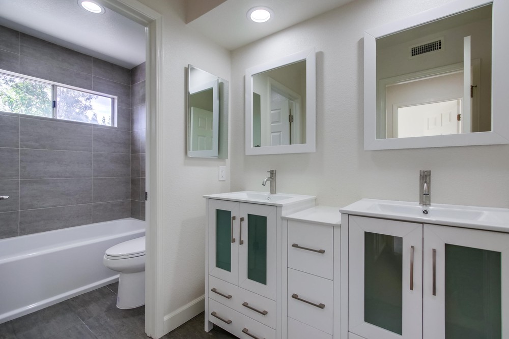 Virtual tour photo 32 of 38 for 12232 Middlebrook Square