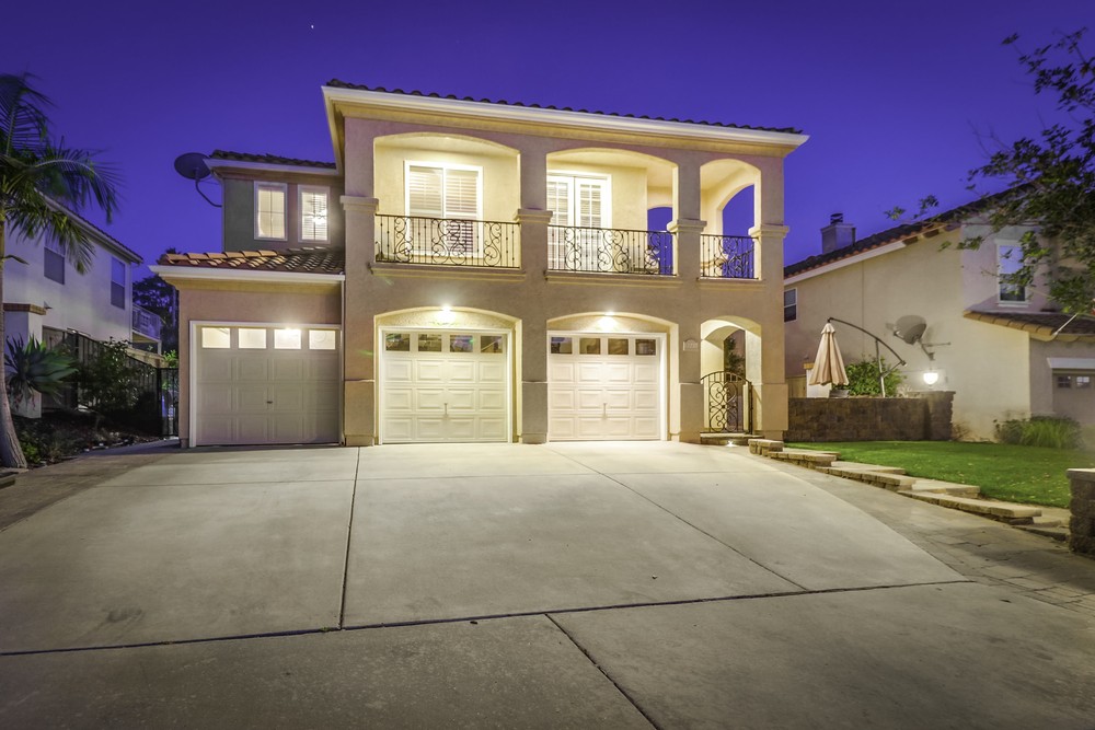 Virtual tour photo 3 of 102 for 12237 Misty Blue Ct