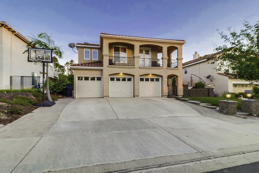 Virtual tour photo 69 of 102 for 12237 Misty Blue Ct