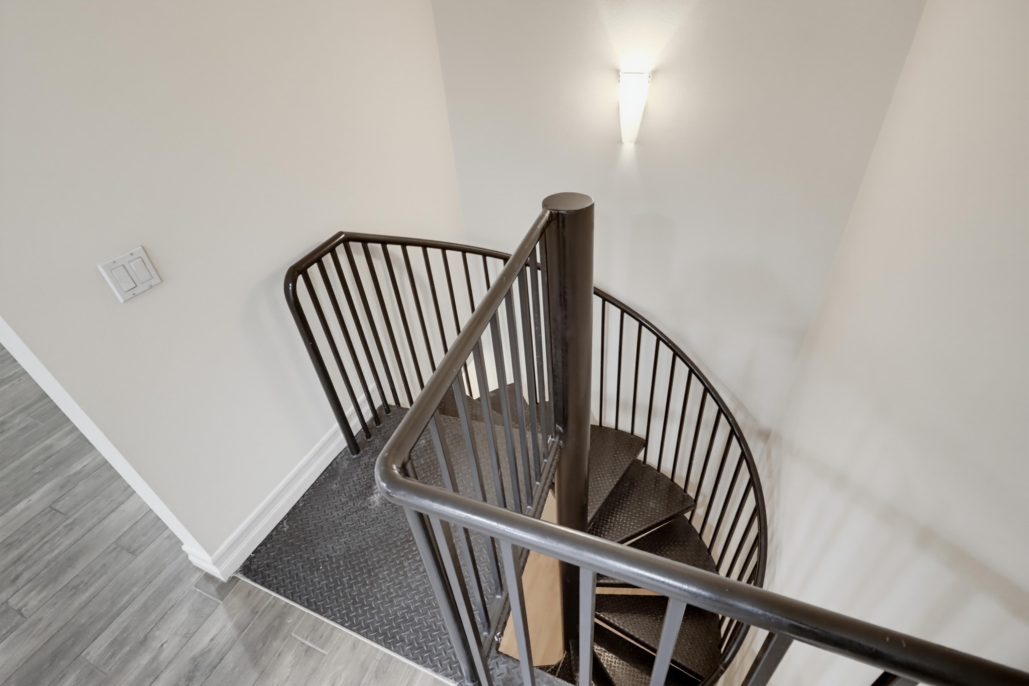 Virtual tour photo 7 of 34 for 1225 Island Ave #103
