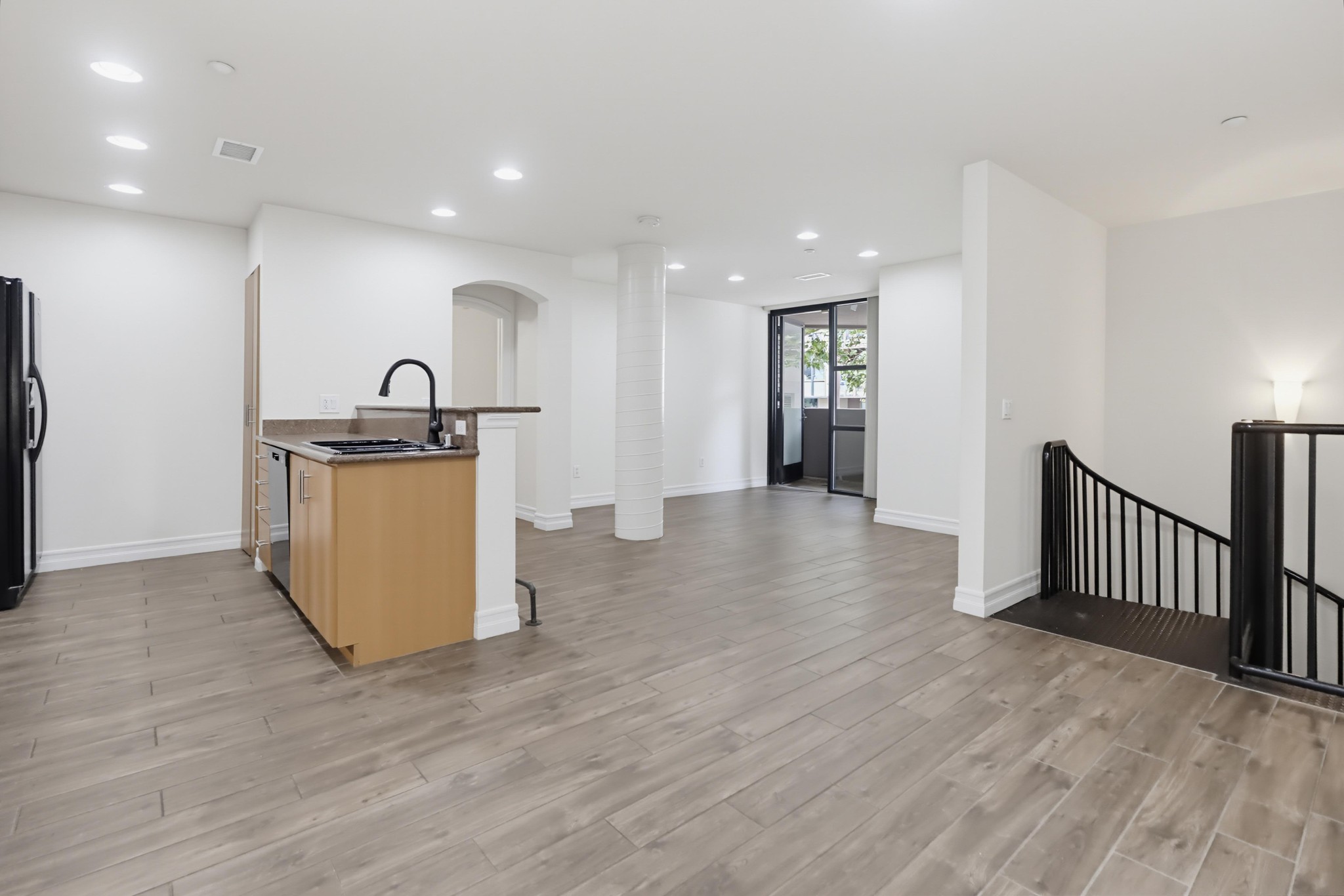 Virtual tour photo 8 of 34 for 1225 Island Ave #103