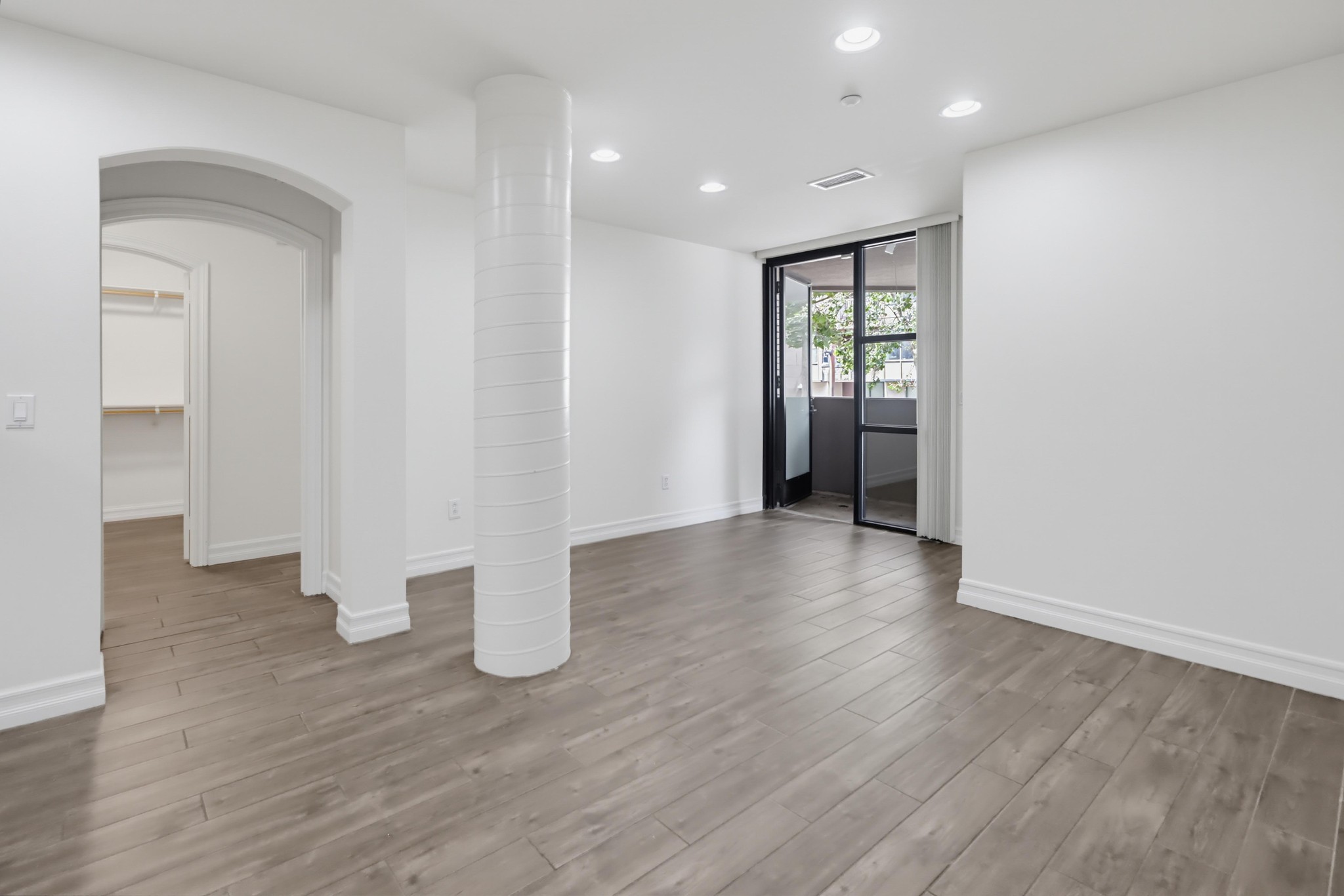 Virtual tour photo 14 of 34 for 1225 Island Ave #103