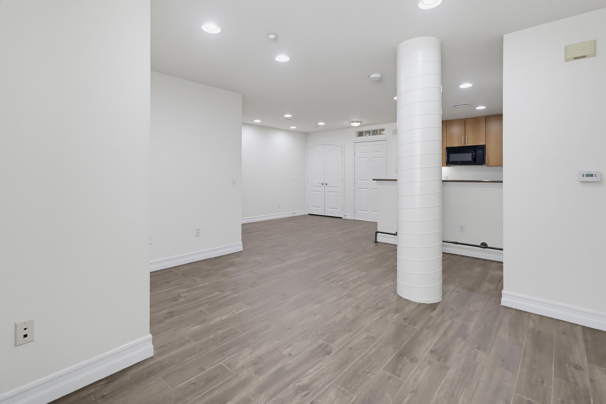 Virtual tour photo 15 of 34 for 1225 Island Ave #103