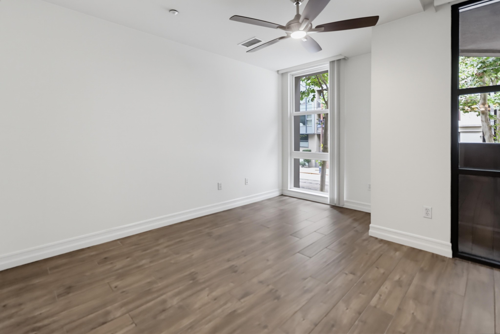 Virtual tour photo 18 of 34 for 1225 Island Ave #103