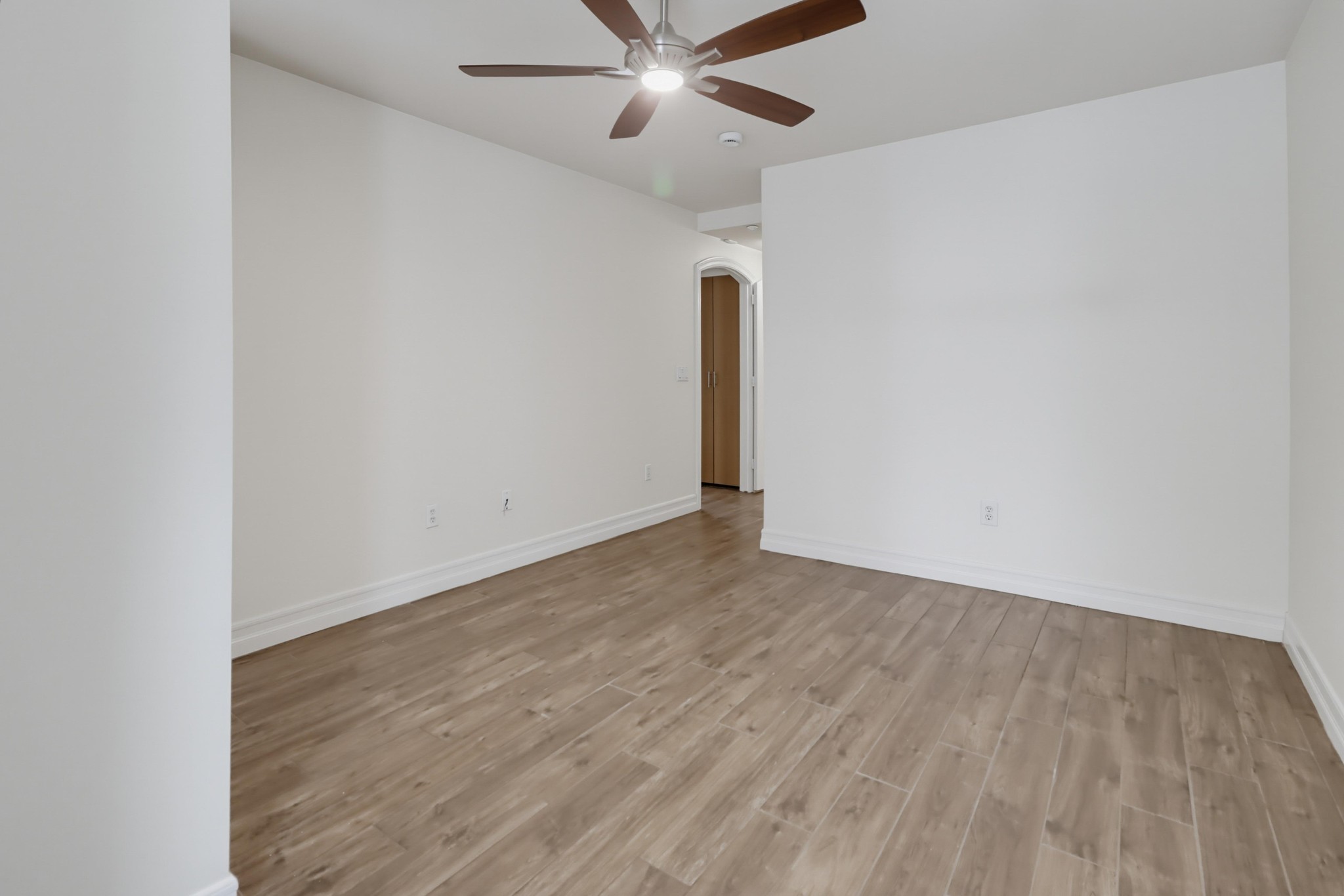 Virtual tour photo 20 of 34 for 1225 Island Ave #103