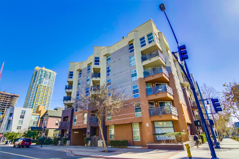 Virtual tour photo 4 of 42 for 1225 Island Ave #608