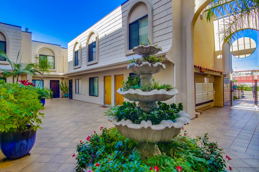 Virtual tour photo 6 of 48 for 1225 Pacific Beach Dr #3E