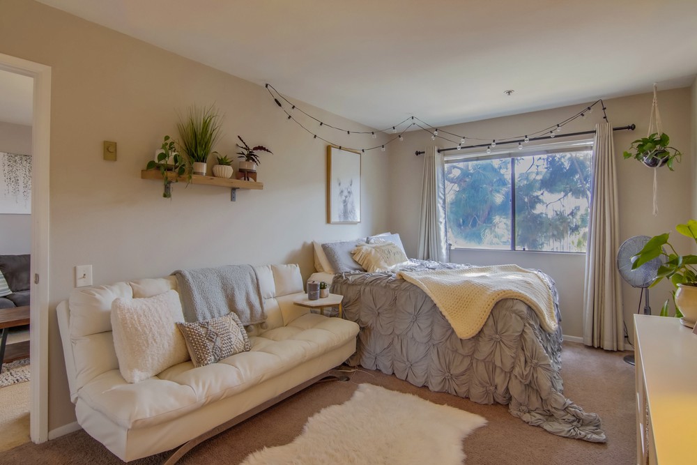 Virtual tour photo 44 of 48 for 1225 Pacific Beach Dr #3E
