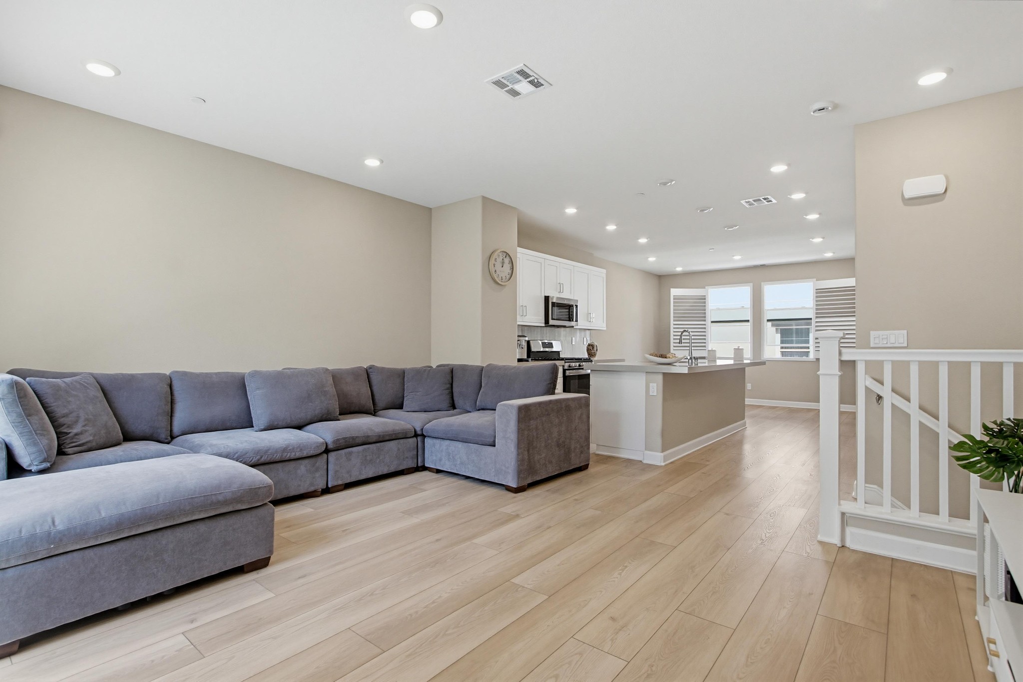Virtual tour photo 11 of 48 for 1225 Sunrise View Unit 103