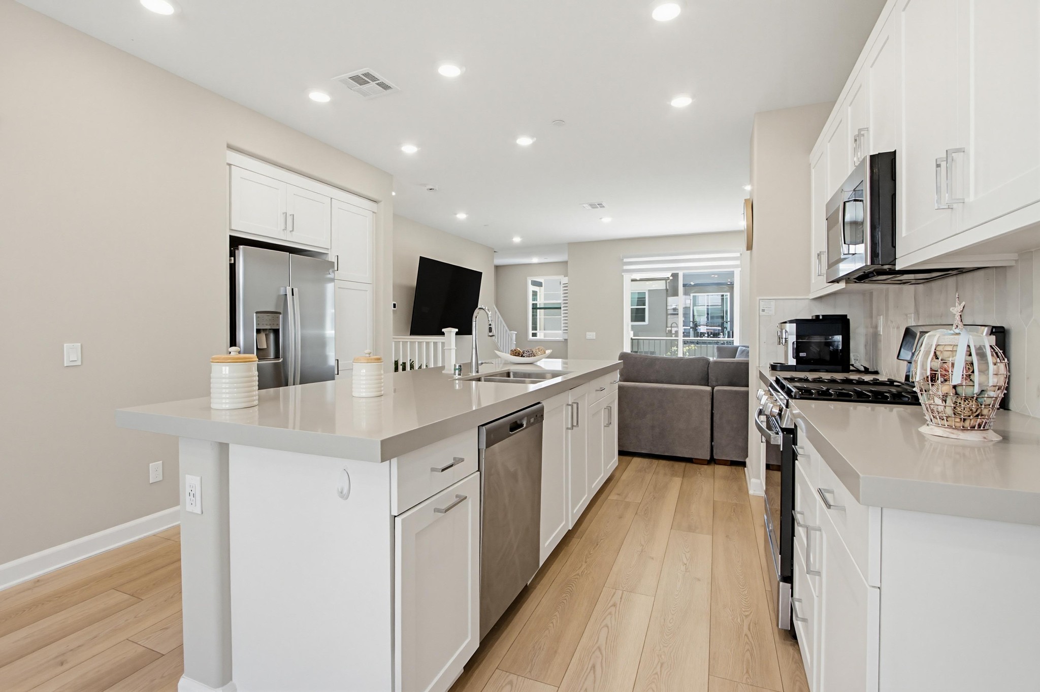 Virtual tour photo 14 of 48 for 1225 Sunrise View Unit 103