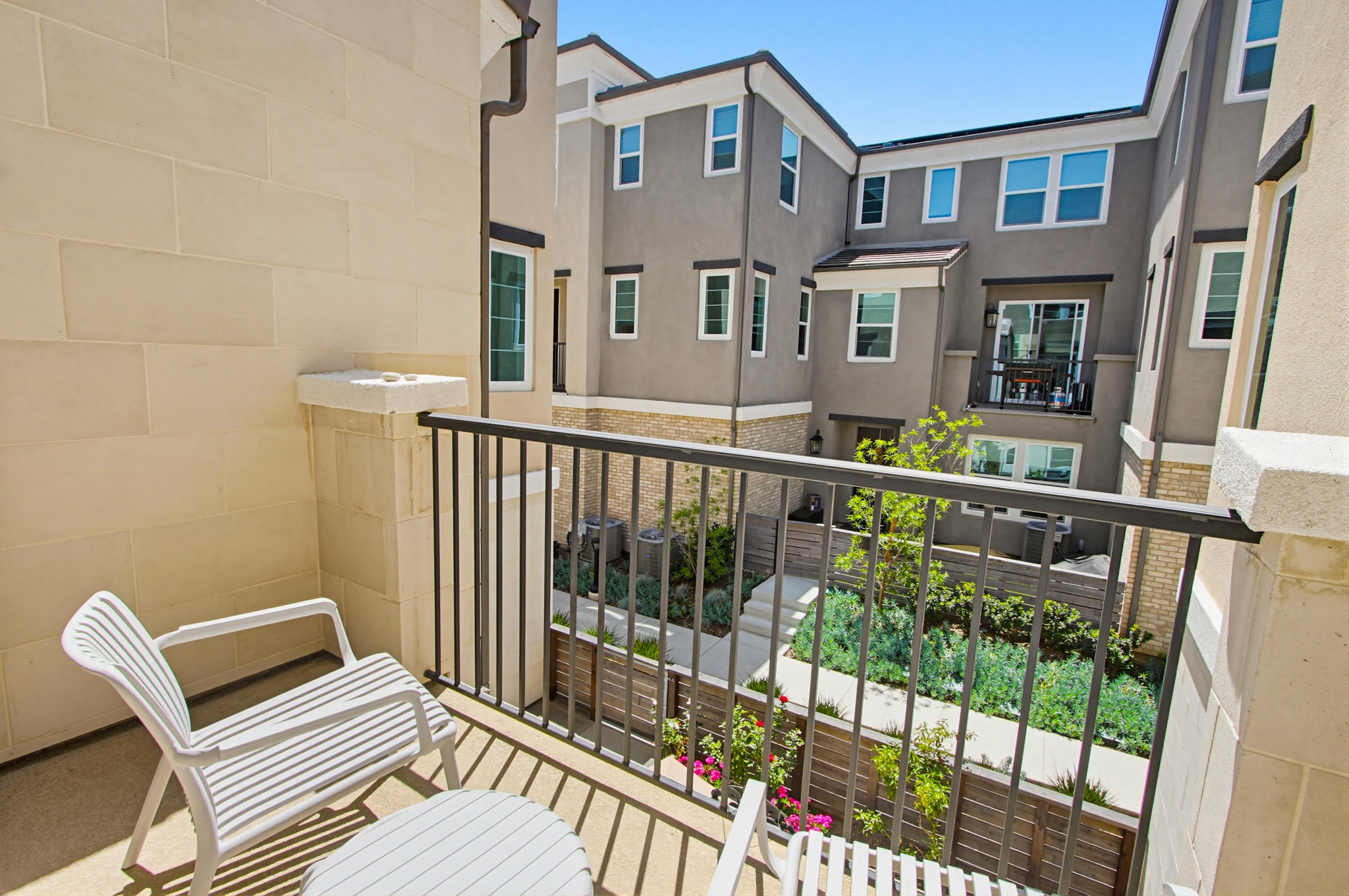Virtual tour photo 24 of 48 for 1225 Sunrise View Unit 103