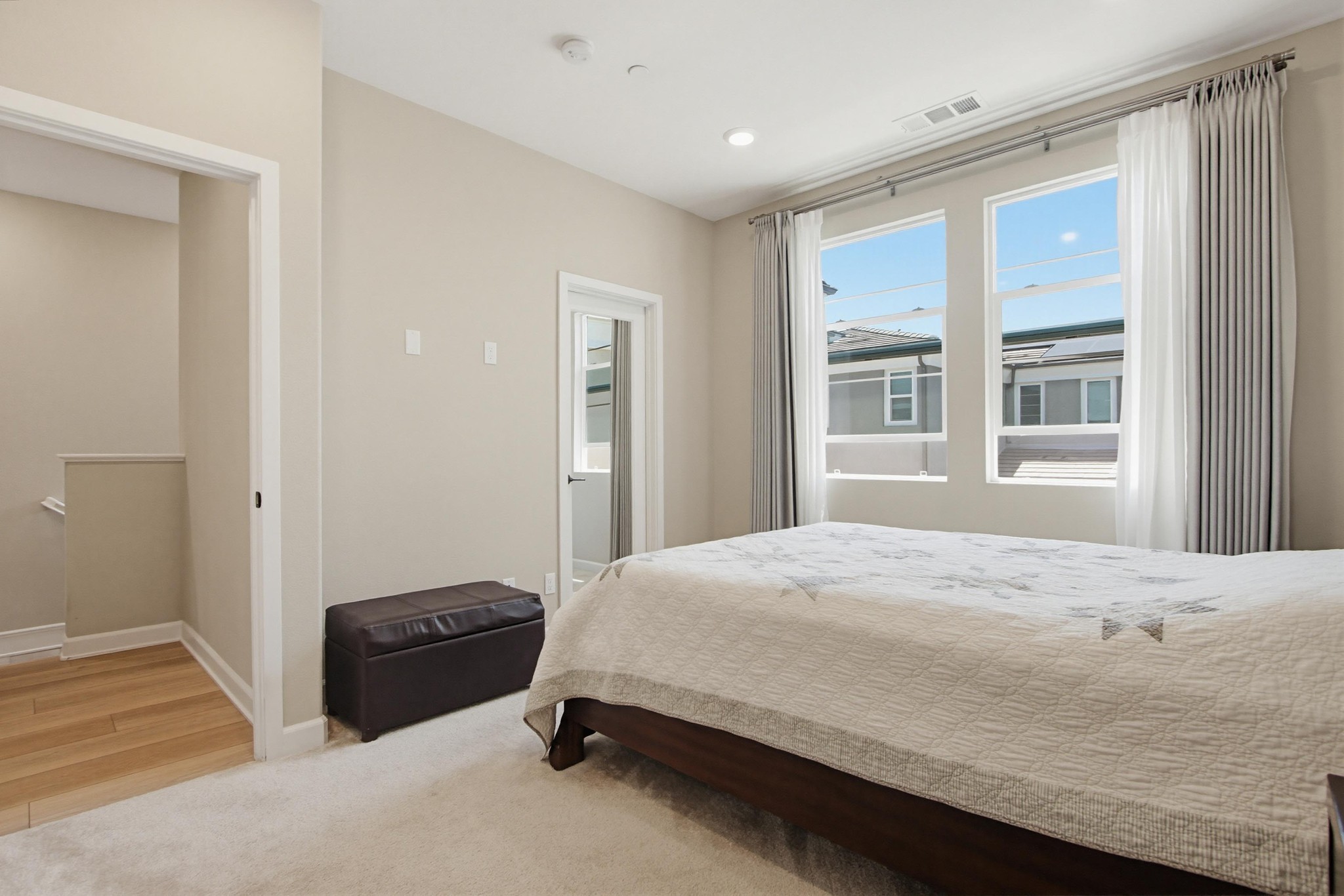 Virtual tour photo 29 of 48 for 1225 Sunrise View Unit 103