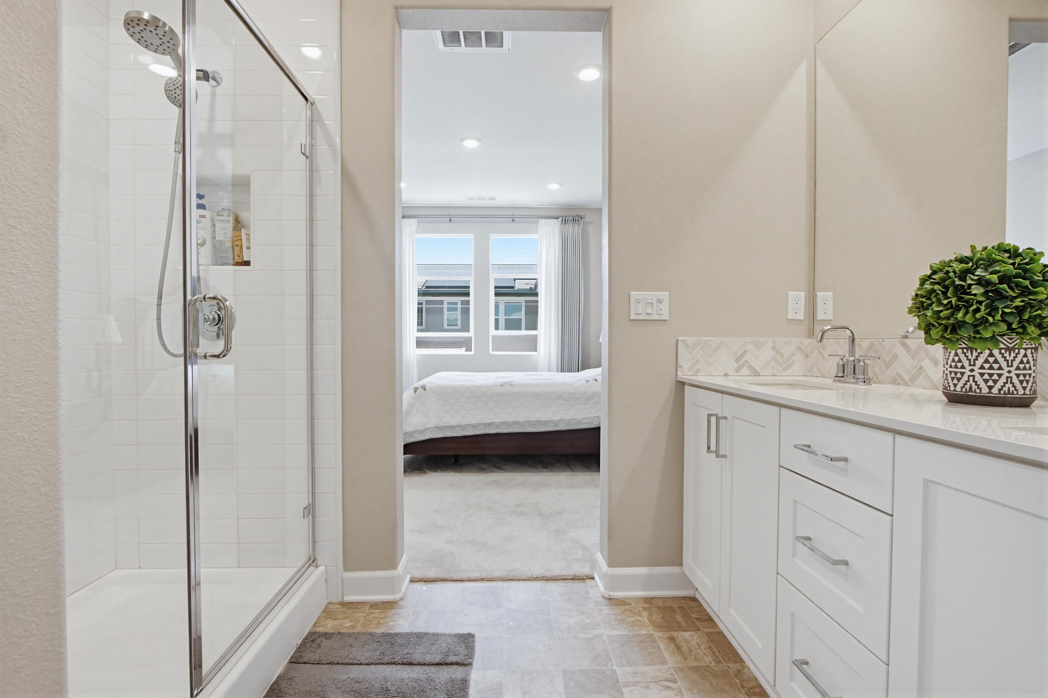 Virtual tour photo 32 of 48 for 1225 Sunrise View Unit 103