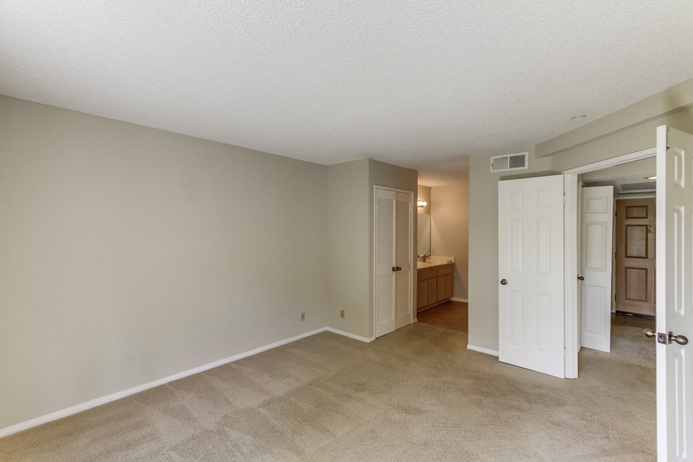Virtual tour photo 21 of 51 for 12260 Corte Sabio #5206