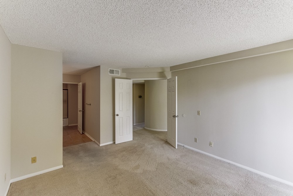 Virtual tour photo 22 of 51 for 12260 Corte Sabio #5206