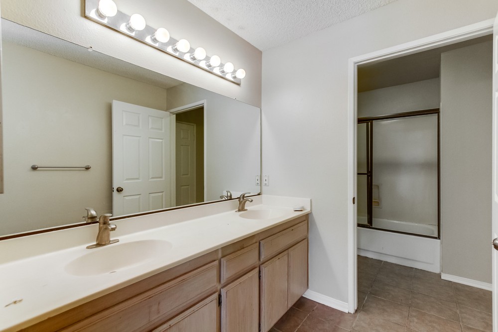 Virtual tour photo 33 of 51 for 12260 Corte Sabio #5206