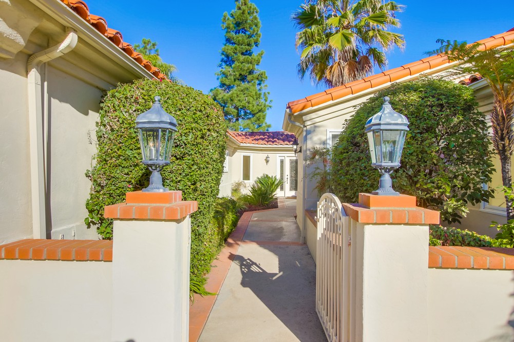 Virtual tour photo 3 of 37 for 12266 Kingsgate Square