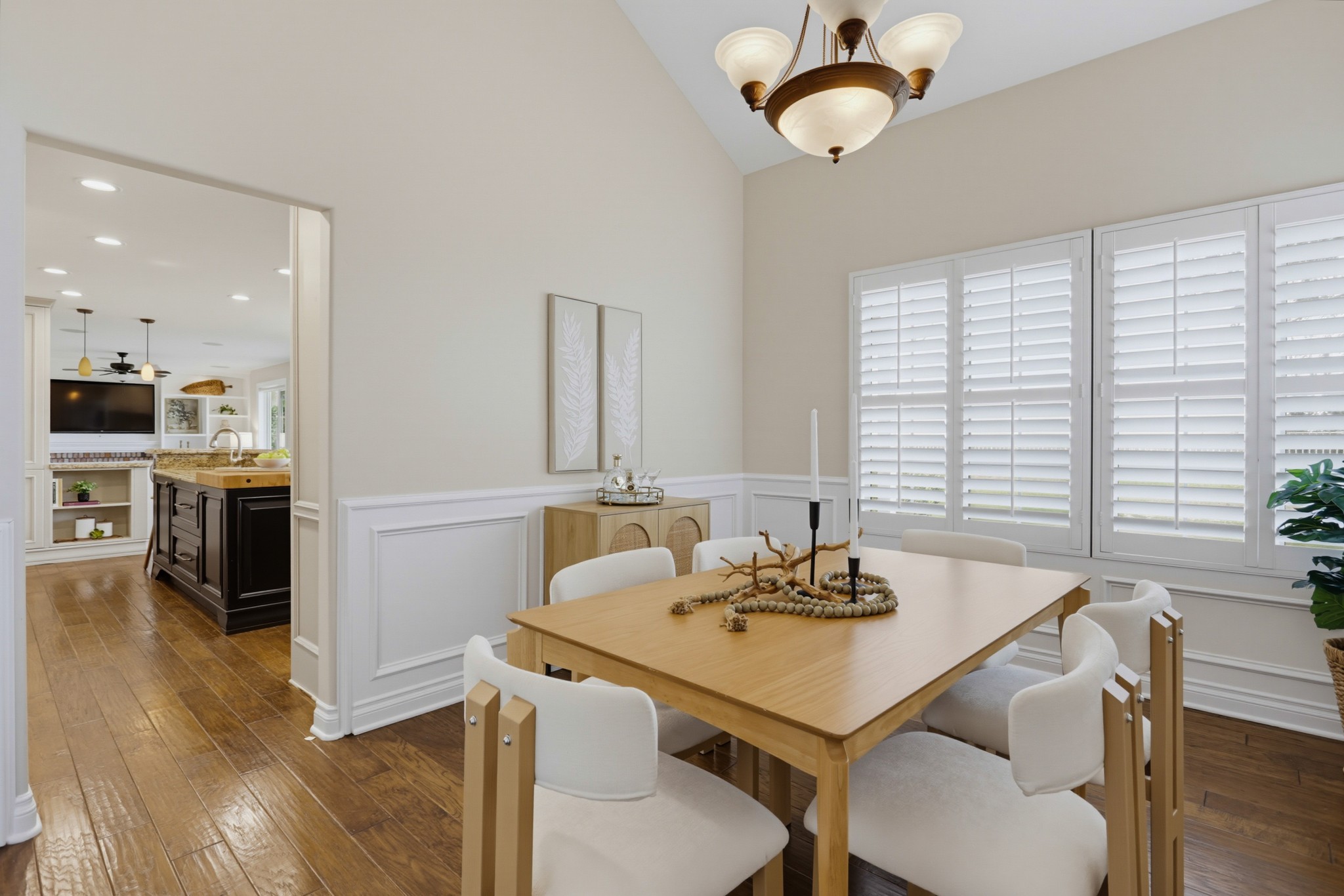 Virtual tour photo 11 of 56 for 12272 Rue Cheaumont