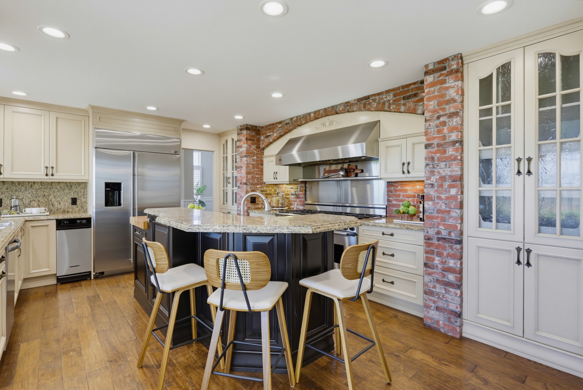 Virtual tour photo 17 of 56 for 12272 Rue Cheaumont
