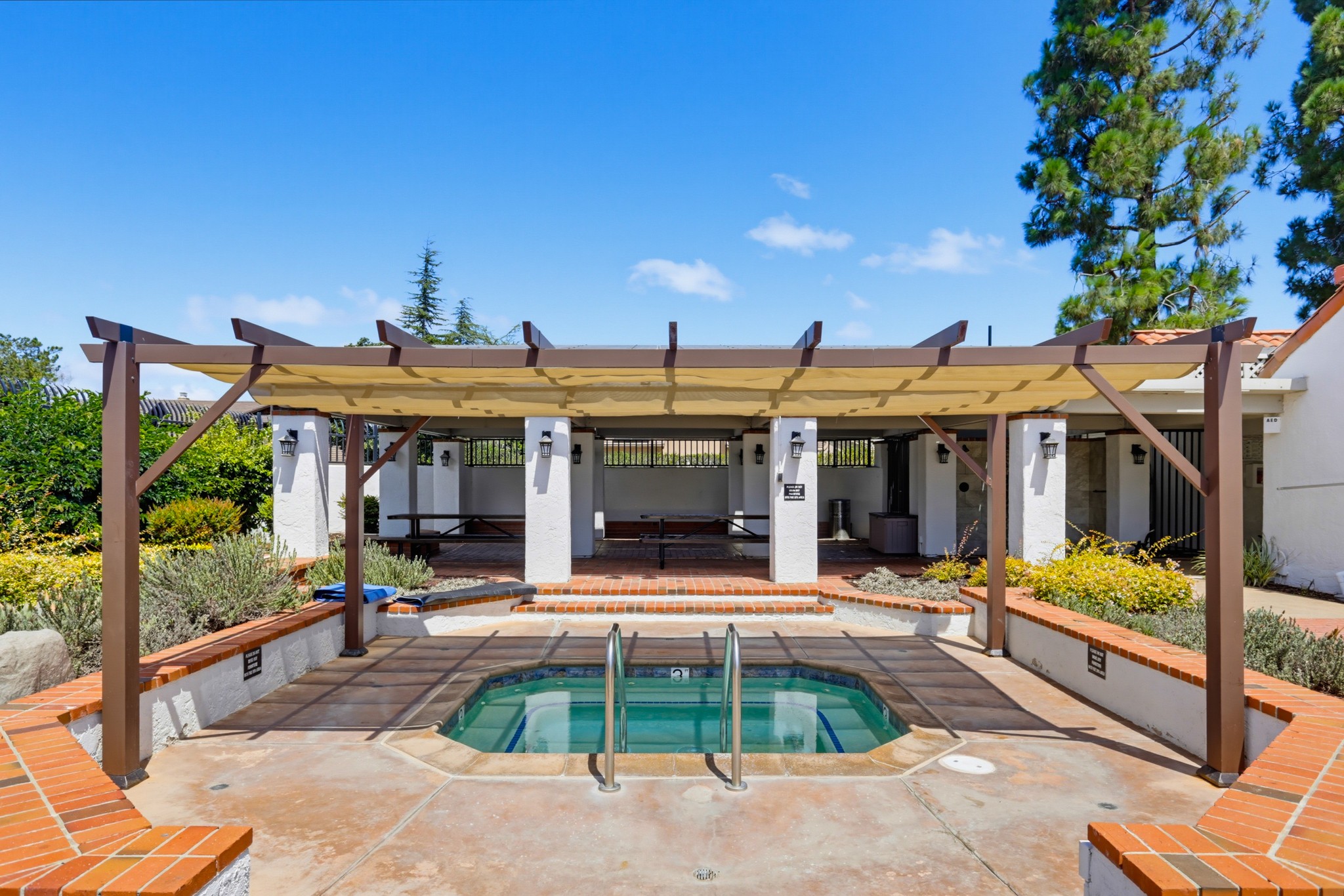 Virtual tour photo 54 of 56 for 12272 Rue Cheaumont