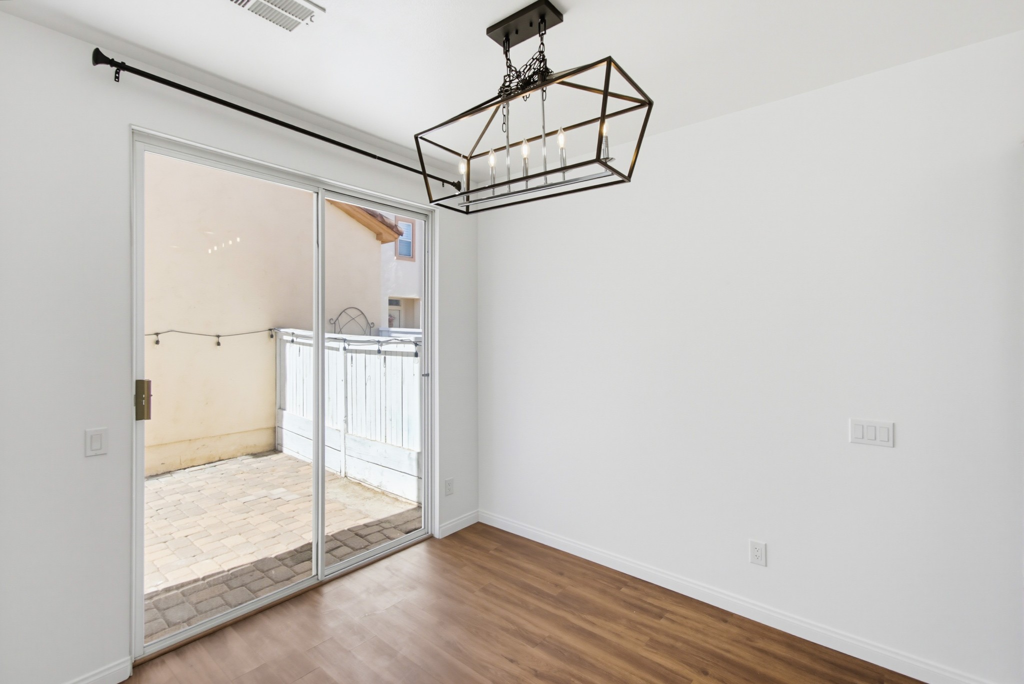 Virtual tour photo 10 of 43 for 1228 La Vida Ct