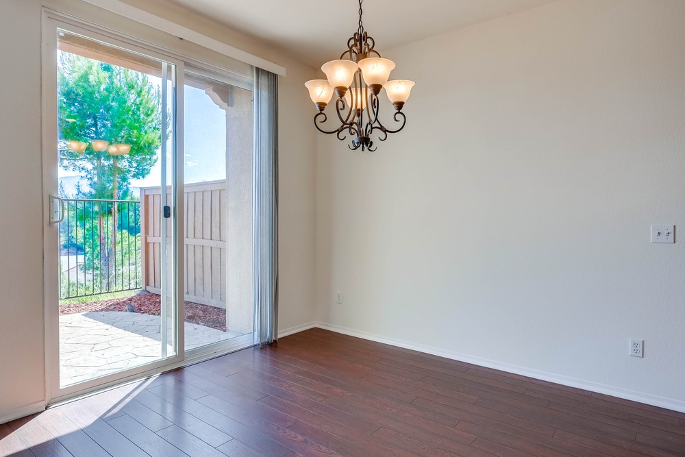 Virtual tour photo 8 of 40 for 123 S Meadowbrook Dr