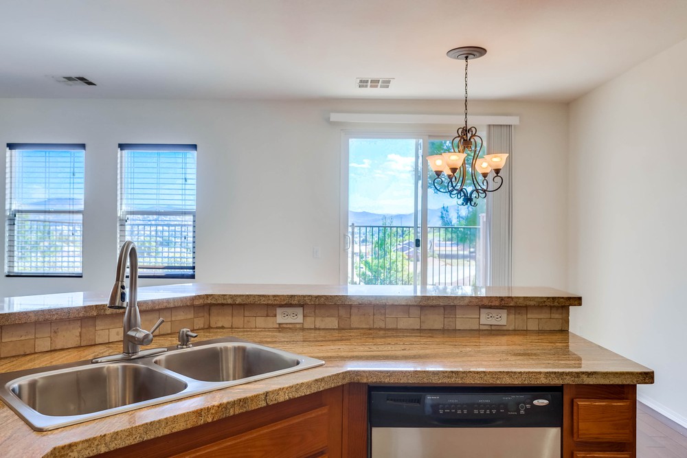Virtual tour photo 12 of 40 for 123 S Meadowbrook Dr