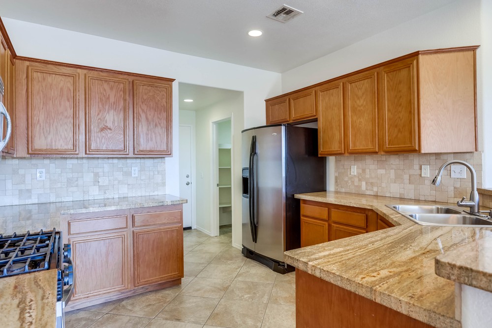 Virtual tour photo 14 of 40 for 123 S Meadowbrook Dr