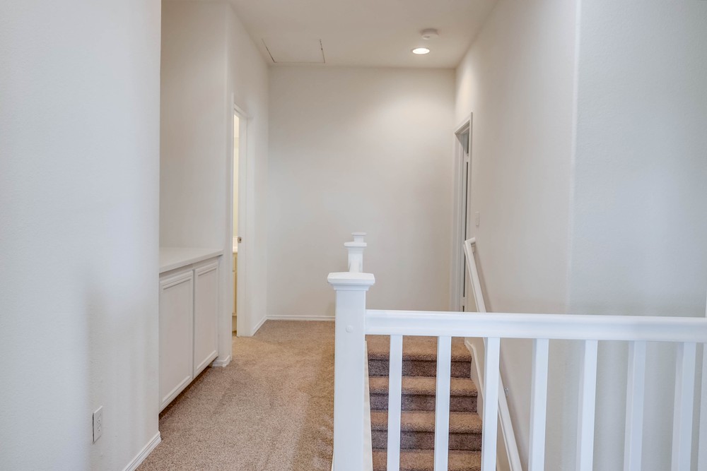 Virtual tour photo 19 of 40 for 123 S Meadowbrook Dr