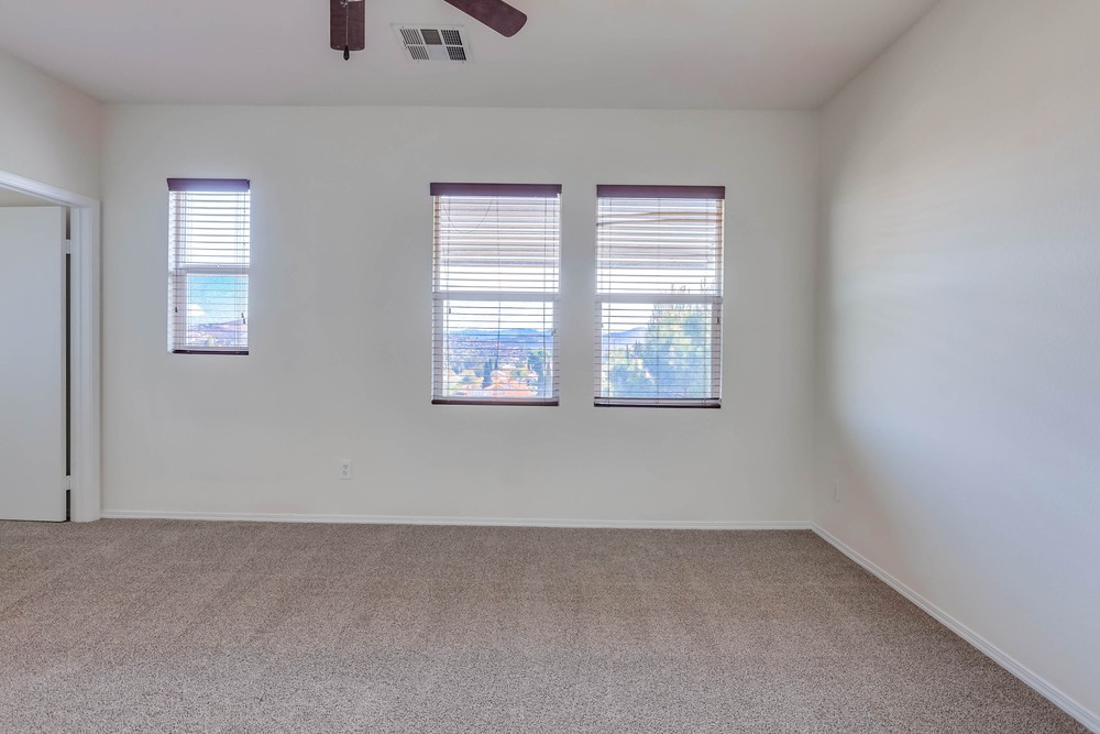 Virtual tour photo 21 of 40 for 123 S Meadowbrook Dr