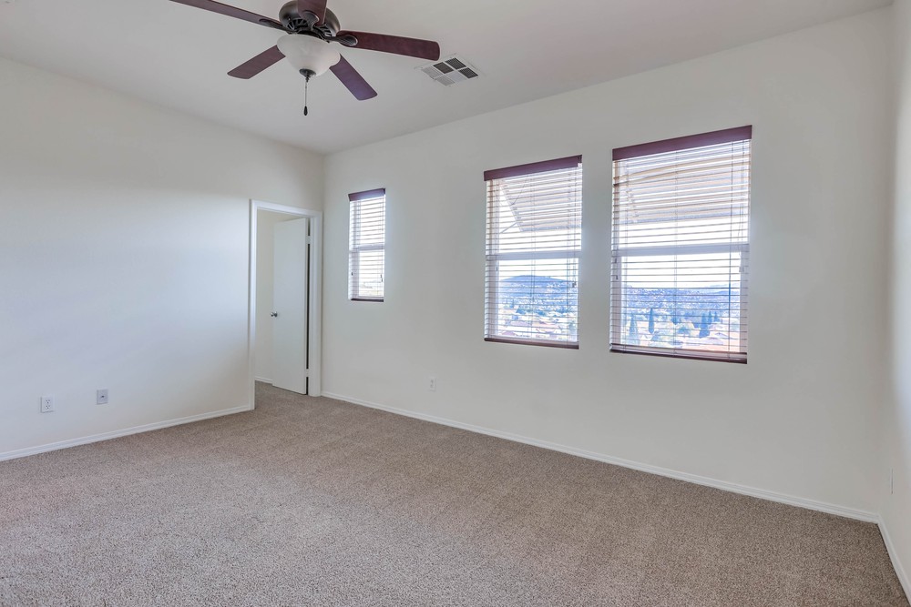 Virtual tour photo 22 of 40 for 123 S Meadowbrook Dr
