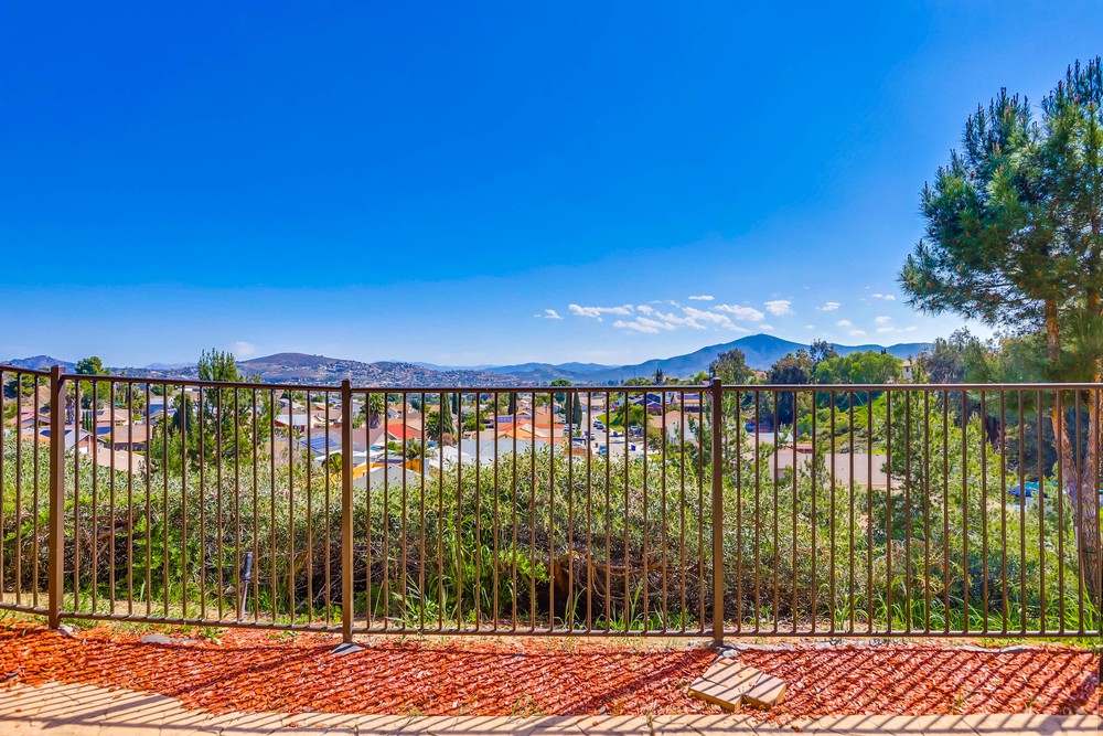 Virtual tour photo 37 of 40 for 123 S Meadowbrook Dr